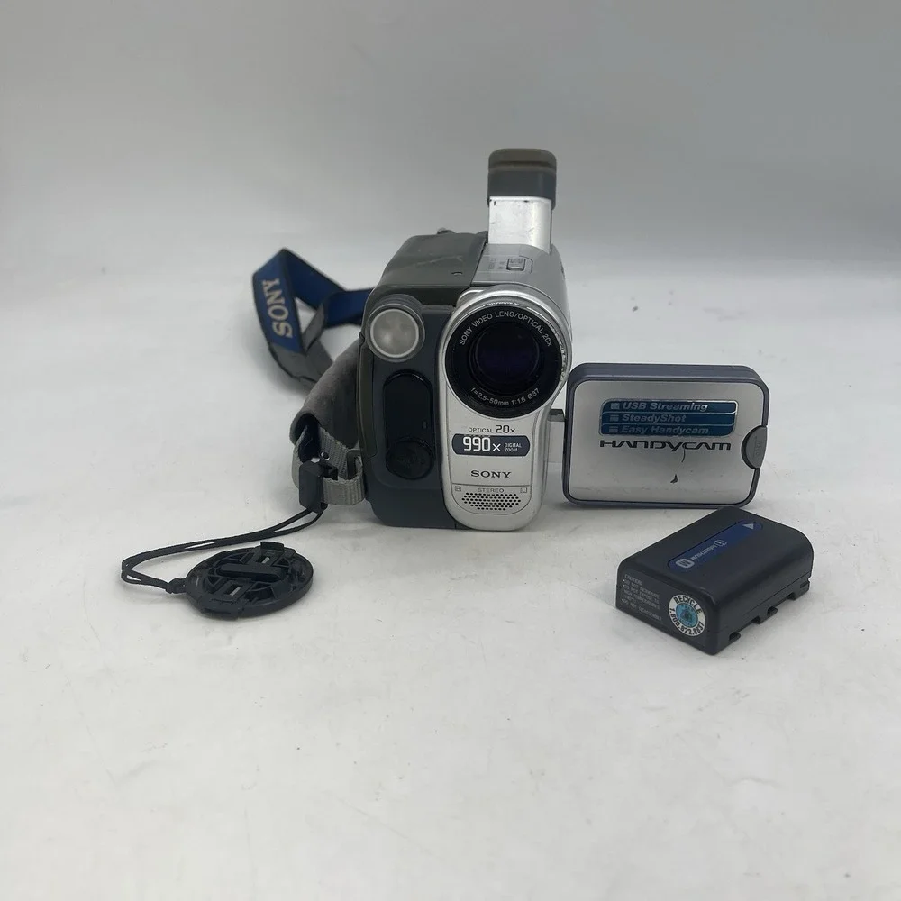 Sony Handycam Digital Video 8 Camcorder DCR-TRV280 Untested